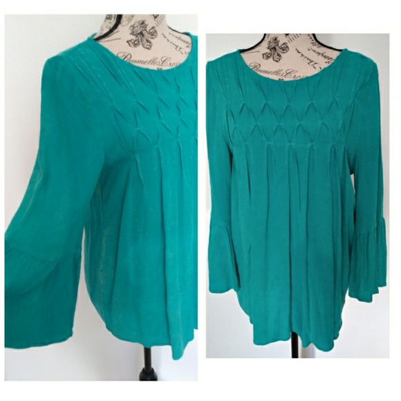 entro Tops - ENTRO DISTRESSED BOHEMIAN TOP | S